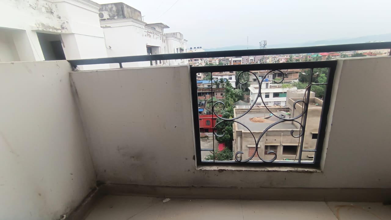 Unfurnished 3bhk in VIP Road, Bormotoria, Guwahati, Assam, India for Rent